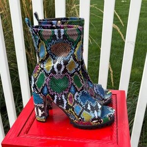Booties Toeless Size 7.5, Faux Leather Snake Print